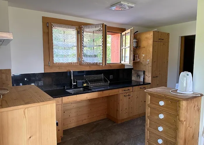 Petitchevrier - 6br Spacious In Villars - Designed For Accessibility *