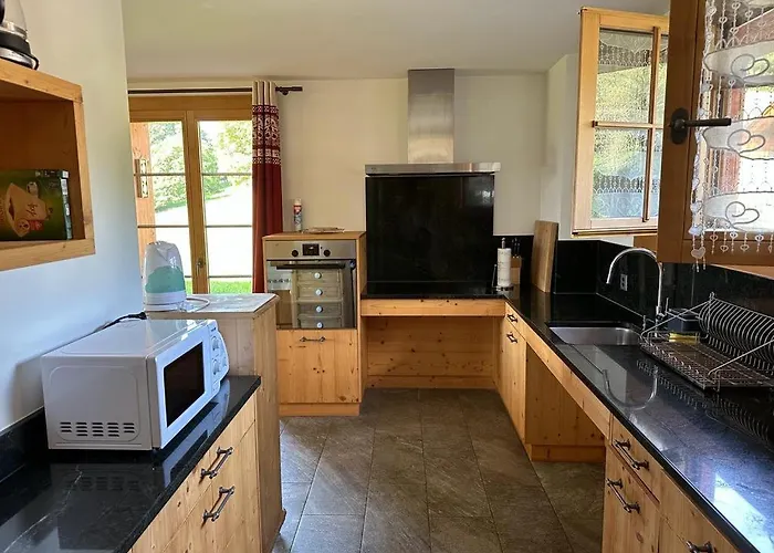 Petitchevrier - 6br Spacious In Villars - Designed For Accessibility Chalet