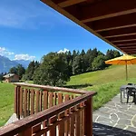 Petitchevrier - 6br Spacious In Villars - Designed For Accessibility Chalet Ollon